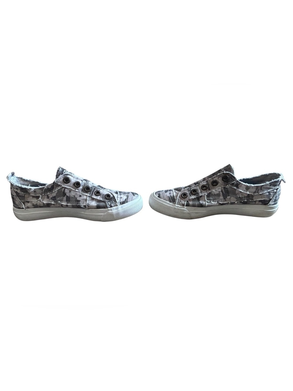 Blowfish Malibu Slip On Shoes Womens 6.5 Gray Floral Canvas Casual - Picture 3 of 11